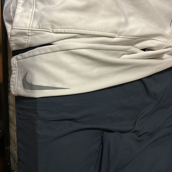 Nike elite zip up hoodie. men’s size medium - Picture 2 of 4